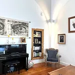 Courbet\'S Bachelor Pad